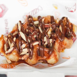 MAA Proud ดำเนินสะดวก