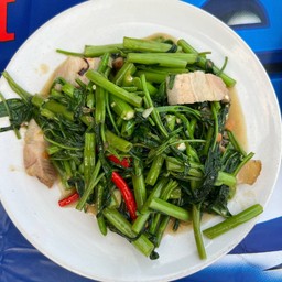 ร้านอาหารคุณตุ๊ ปราณบุรี