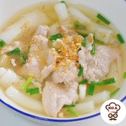 ก๋วยจั๊บน้ำใส หมูหมักอย่างเดียว
