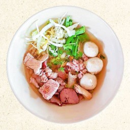 ก๋วยเตี๋ยวหมูน้ำใส