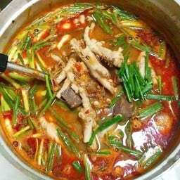 ขนมจีนน้ำยา ส้มตำ อาหารอีสาน (ครัวแม่นาง) ซอยวัดใหม่ทองเสน