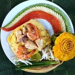 ผัดไทยห่อไข่แซ่นระดับ100