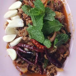 ร้านลาบยโส เจ๊น้อยลั้ลลา