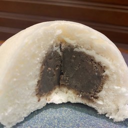 ซาลาเปาไส้ถั่วดำ