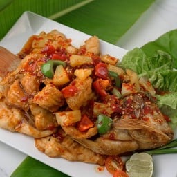 ปลาทับทิมทอดสามรส