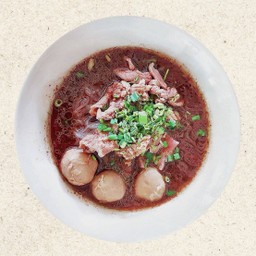 ก๋วยเตี๋ยวเนื้อน้ำตก