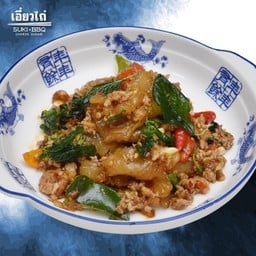 เอ็นหมูผัดกระเพรา