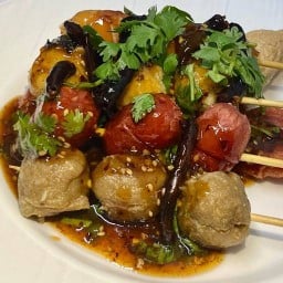 ลูกชิ้นทอด & ลูกชิ้นปิ้ง (น้ำจิ้มนรกแตก)