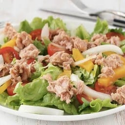 สลัดปลาทูน่า 🎏