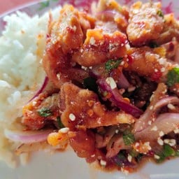 กระเพราเผ็ดลืมผัว