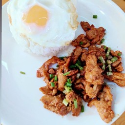 ข้าวราดไก่กระเทียม