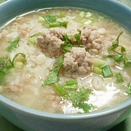 ครัวป่าไผ่ อาหารตามสั่ง บ้านป่าไผ่