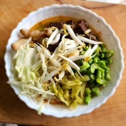 ขนมจีนน้ำยา 2 พี่น้อง