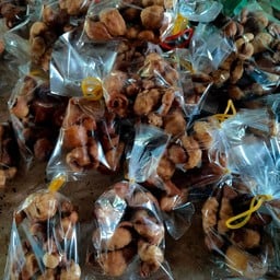 ไส้หมูทอดกรอบ