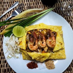 ผัดไท อาหารตามสั่ง 102