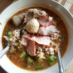 ก๋วยเตี๋ยวต้มยำหมู ธรรมดา