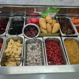 เพิ่มผลไม้เองทุกอย่าง10บาทเลือกได้1อย่าง