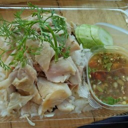 ข้าวมันไก่รสไทยไทย ตลาดกิ่วแลน้อย