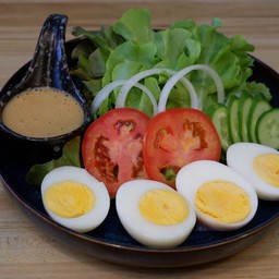 สลัดไข่ต้ม ทานคู่กับสลัดครีม