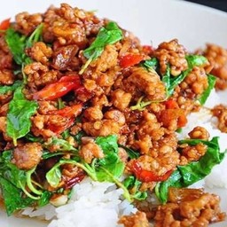 ยำไก่แซ่บ