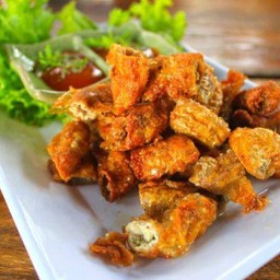 ไส้อ่อนทอดกระเทียม