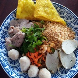 ก๋วยเตี๋ยวแห้งโบราณ By โฮมเมด