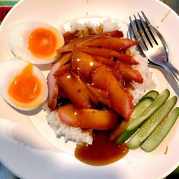 ข้าวหมูแดง หมูกรอบ กุนเชียง ( ธรรมดา )