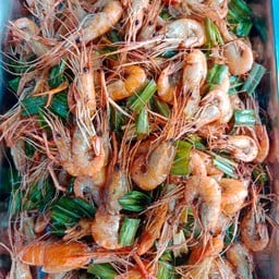 กุ้งทอดใบเตย(หอมกรอบมันอร่อย)