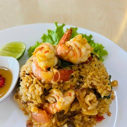 ข้าวผัดต้มยำกุ้ง