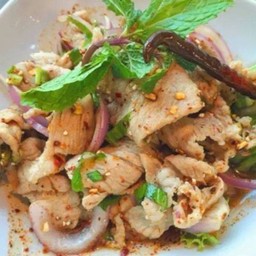 นำ้ตกสันคอ