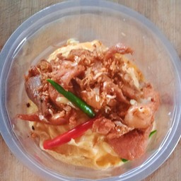 ข้าวไข่ข้นหน้าหมูทอดพริกโดด