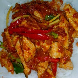 พริกแกงหมูชิ้น