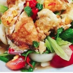 ข้าวยำไข่ดาว2ใบ