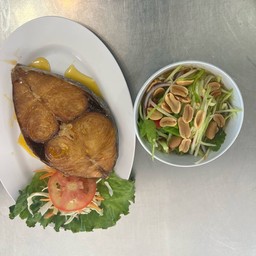 ปลาอินทรีทอดน้ำปลา