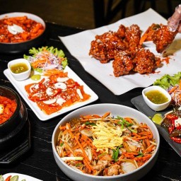 Friend Station สาขาอ่อนนุช อาหารเกาหลี ไก่ทอดเกาหลี สาขาอ่อนนุช