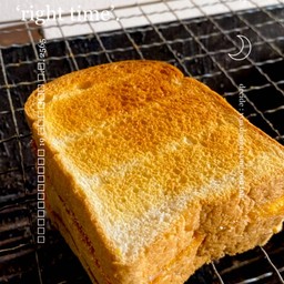 หอมเนยปังปิ้ง