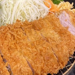 สลัดหมูทอด