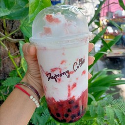 นมสดสตรอเบอร์รี่ปั่น