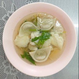 เกาเหลาเกี๊ยวปลา