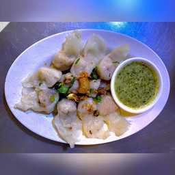 เกี๊ยวปลา ลวกจิ้ม