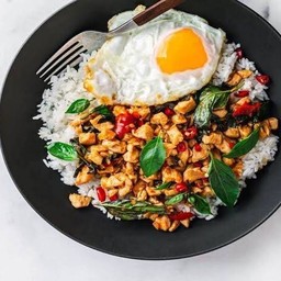 ครัวตาบ๊วย กระเพราเข้มข้น เดลิเวอรี หนองแค1