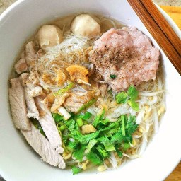ก๋วยเตี๋ยวต้มยำ (ธ-นาย-ทำ)