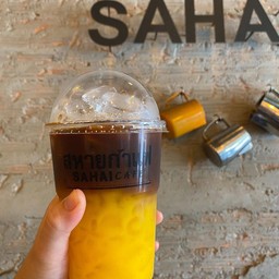 อเมริกาโน่ส้ม- เย็น(ทางร้านใช้น้ำส้มอย่างเดียวไม่ใส่น้ำเชื่อมเพิ่มนะคะ)