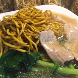 เส้นโซบะราดหน้าหมู