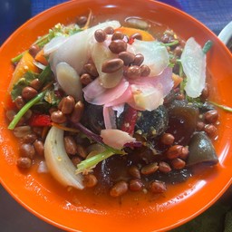 ยำไข่เยี่ยวม้า