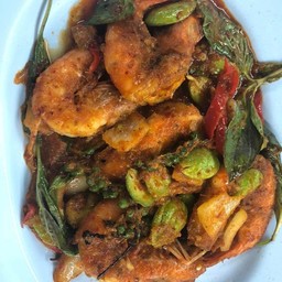 ผัดเผ็ดสะตอกุ้ง