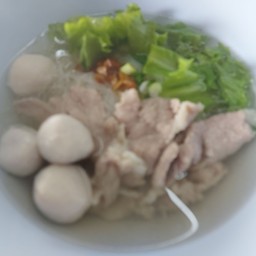 บะหมี่(น้ำ)ลูกชิ้น,หมูสด