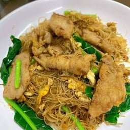 เส้นหมี่ผัดซีอิ๊วหมู
