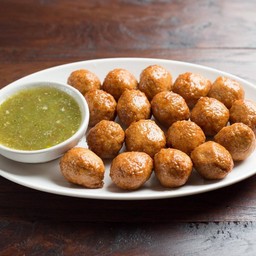 ลูกชิ้นกุ้งทอด