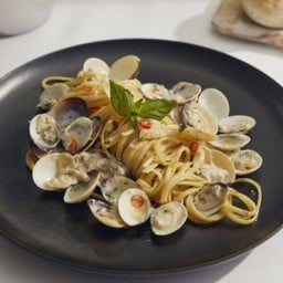 LINGUINE ALLE VONGOLE